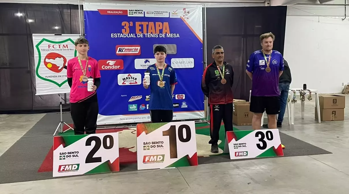 Campeões em suas categorias, Arthur Costa Branco e João Miguel Til colocaram Lages entre os destaques da etapa estadual; competição reuniu atletas de diversas regiões em São Bento do Sul