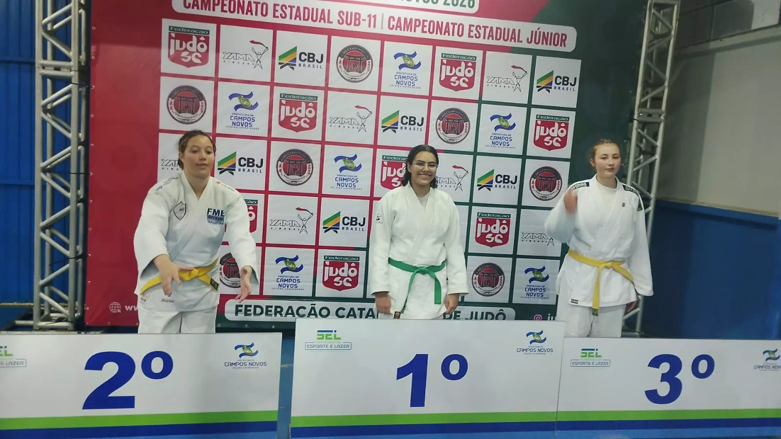 Competição estadual teve atletas de Lages entre os medalhistas, com destaque para Júlia Fernanda Siqueira de Souza e Maria Luiza Moita Andrade que conquistaram o título estadual em suas categorias, liderando a campanha da equipe lageana