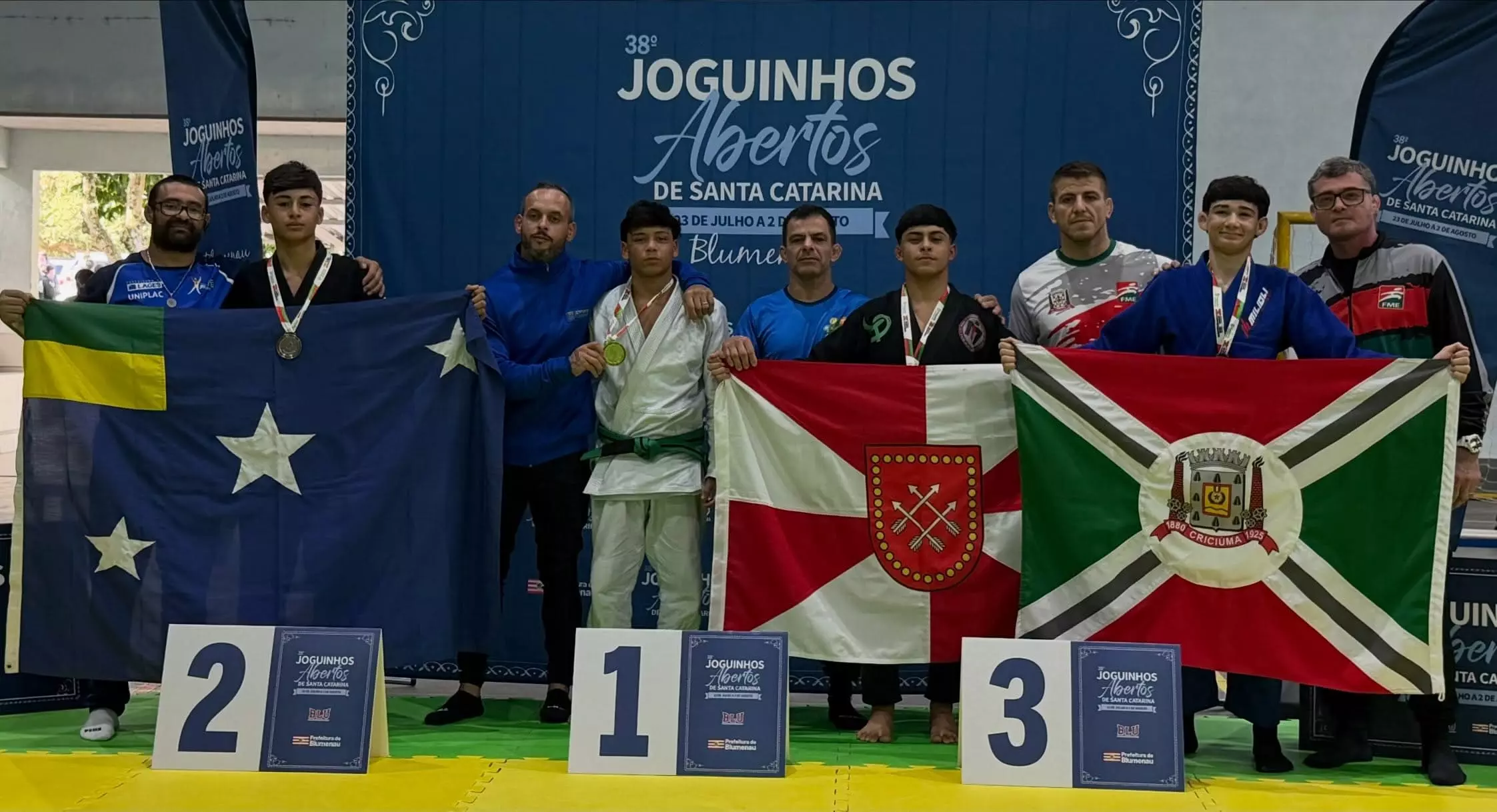 Delegação lageana conquistou medalhas na natação, jiu-jítsu, xadrez e taekwondo durante a etapa estadual da competição, disputada em Blumenau